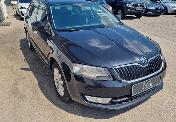 Zunanja slika - Škoda Octavia - Combi 2.0 TDI Style   PRVI LASTNIK. VELIKI SERVIS - 4