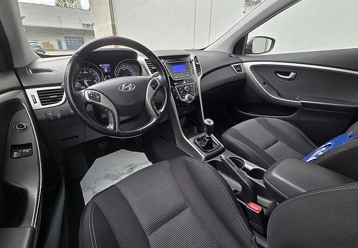 Zunanja slika - Hyundai i30 Wagon - 1.6 GDi Comfort - 7