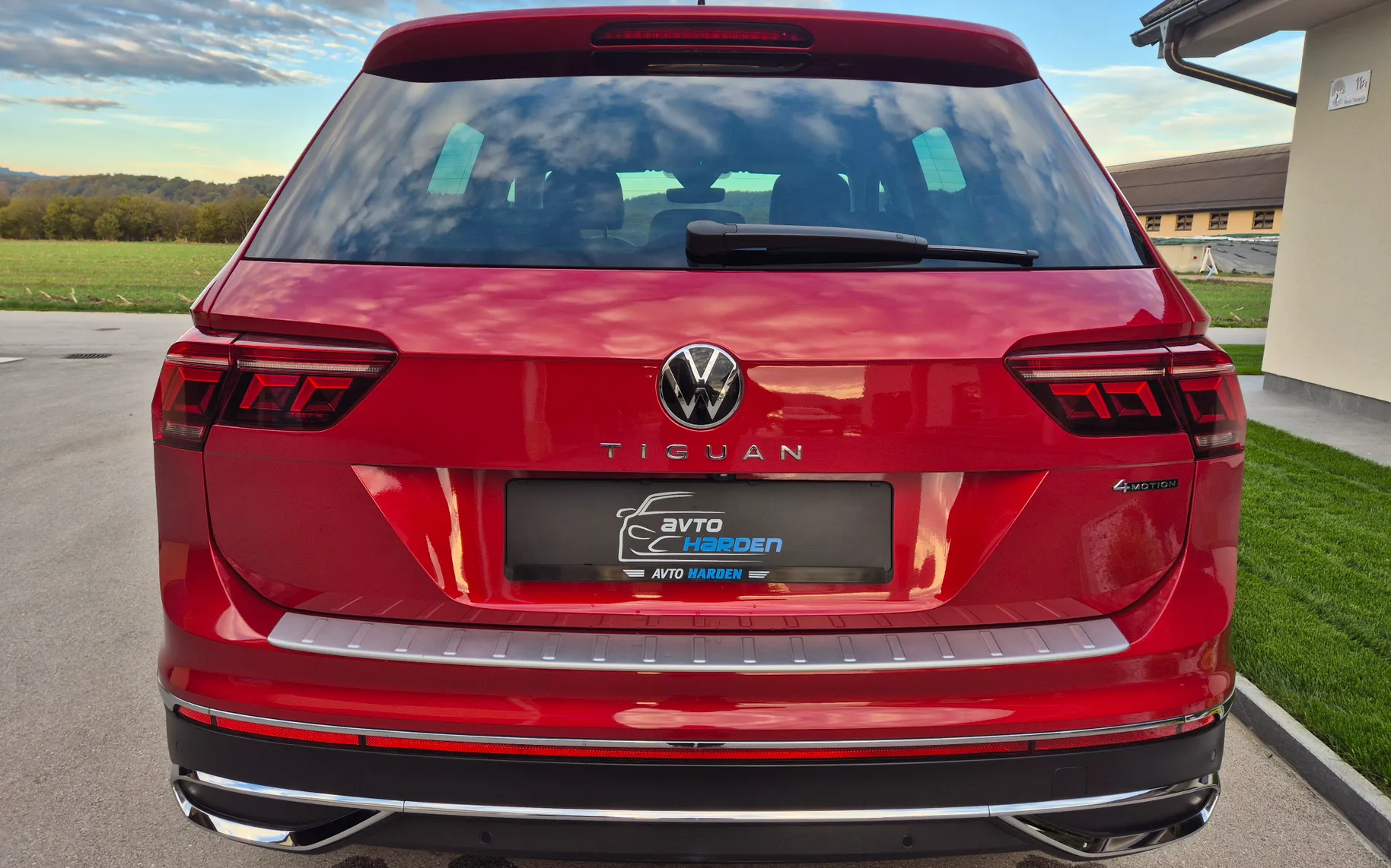 Zunanja slika - Volkswagen Tiguan - 4motion 2.0 TDI BMT Elegance DSG - 5
