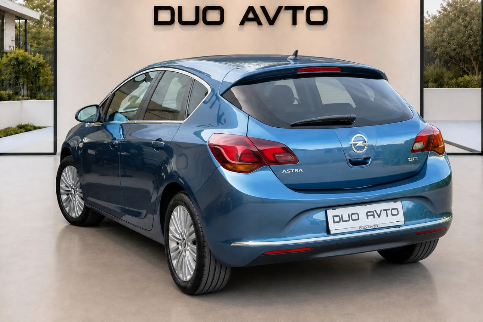 Notranja slika - Opel Astra - 1.6CDTI-100KW-COSMO-NAVI-LED-SLO-LEANPAY - 9