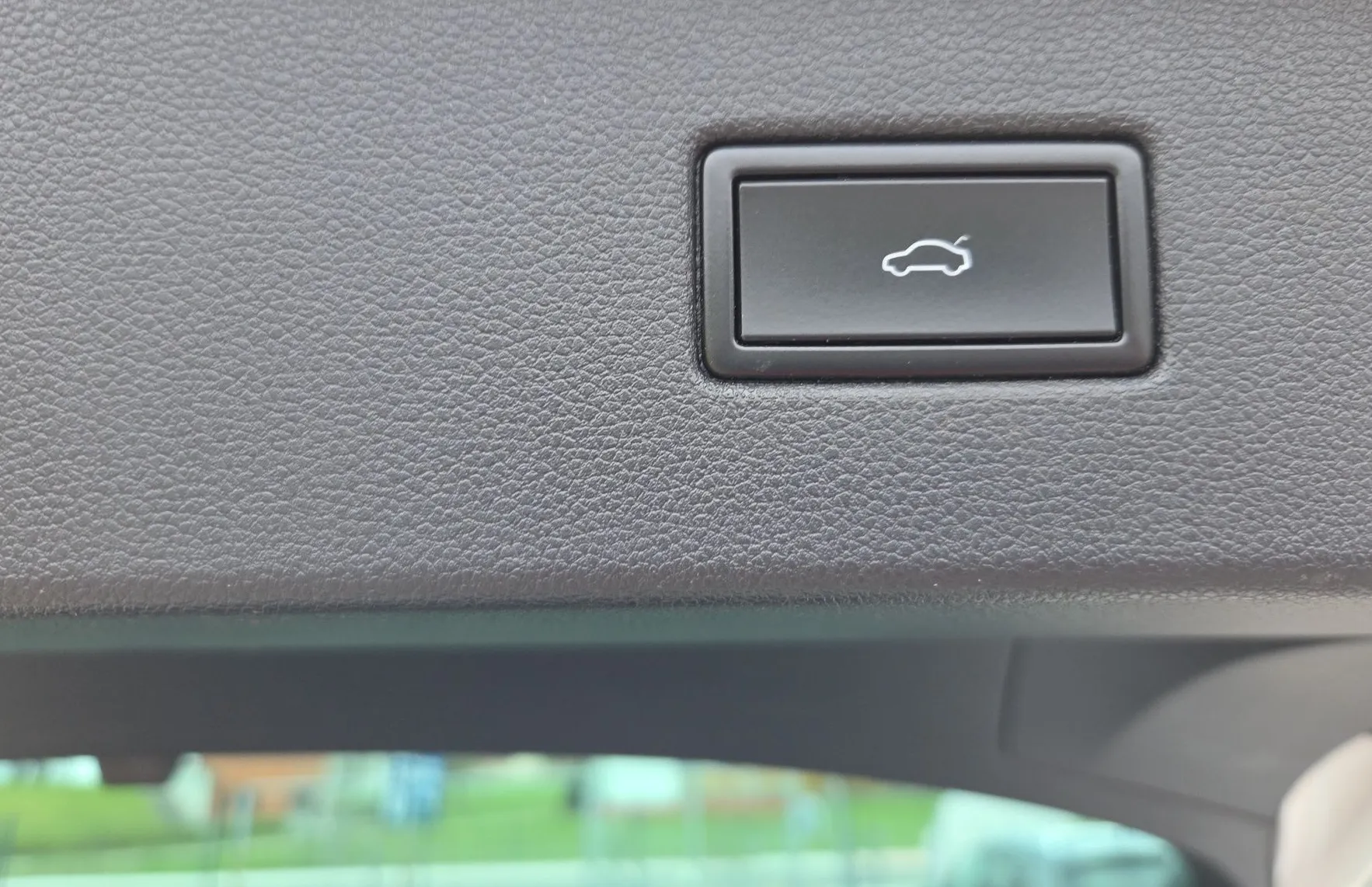 Zunanja slika - VW Tiguan - 2.0 TDI SCR 4MOTION BMT R-Line .rezerviran - 14