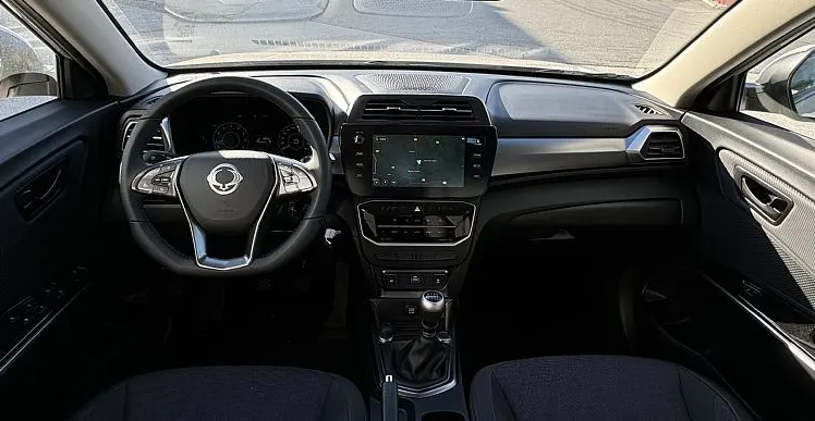 Zunanja slika - SsangYong Tivoli - 1.5 T-GDI Fresh 2WD M T - 7
