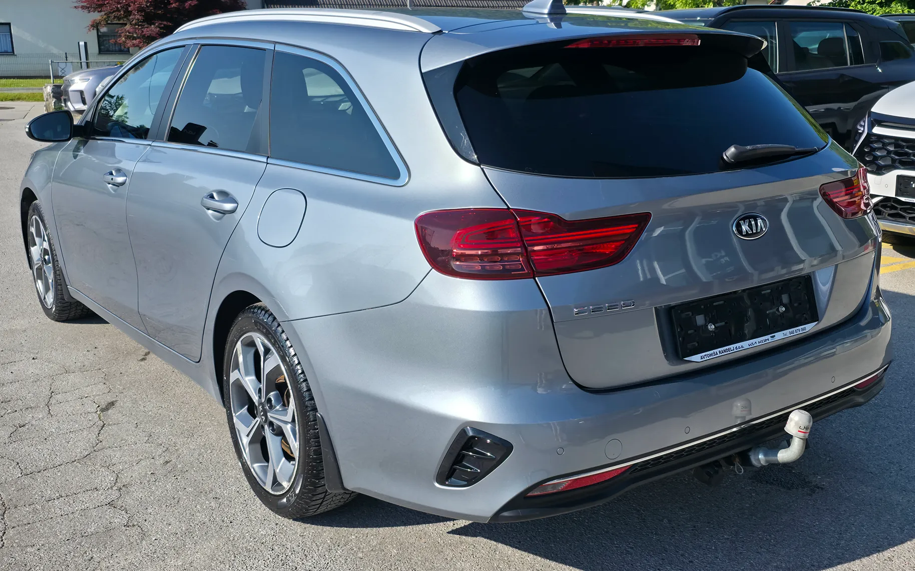 Zunanja slika - KIA Ceed - 1,6 CRDi EX Fresh ISG - 3