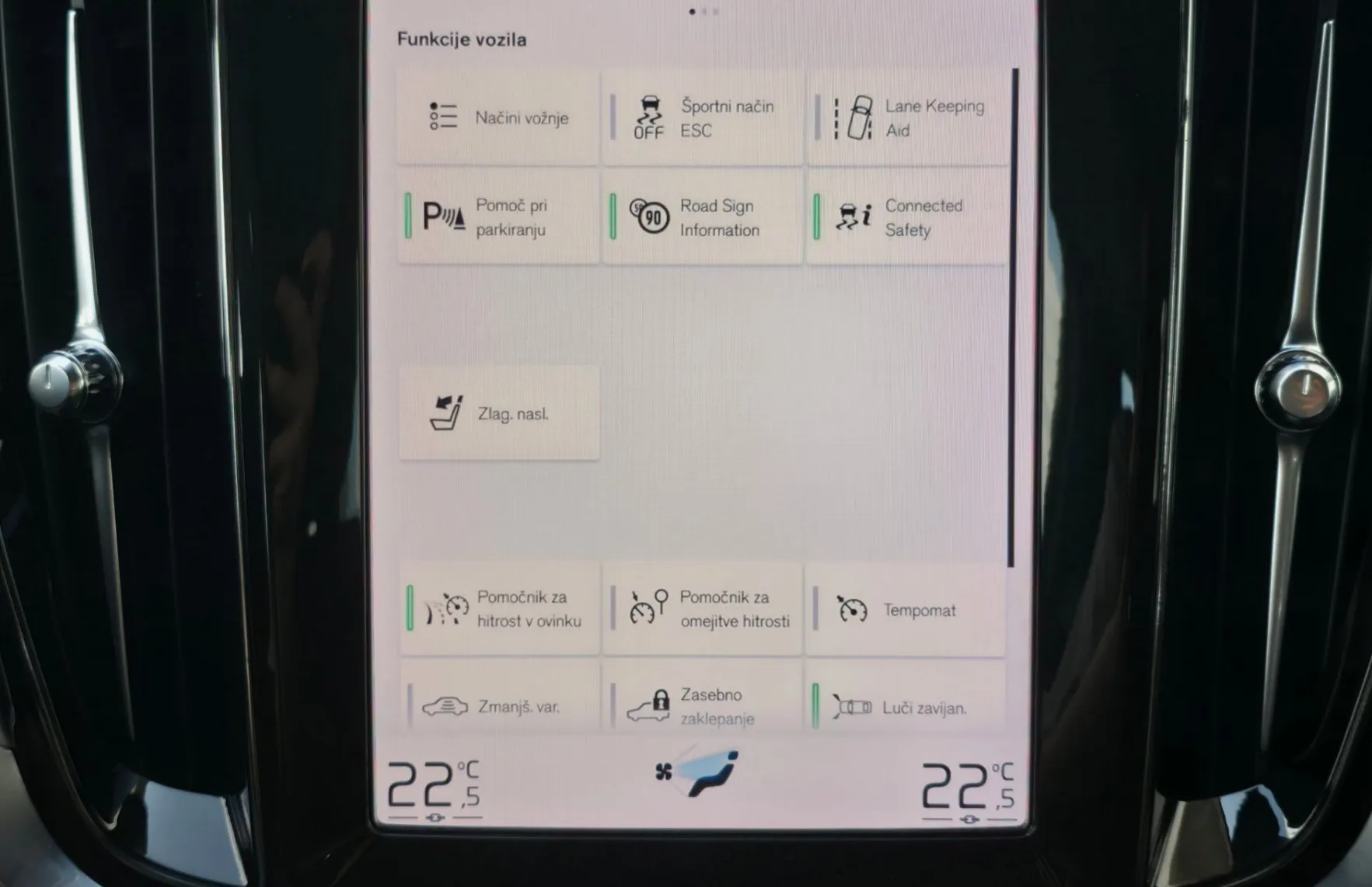 Zunanja slika - Volvo V60 - B4D Core AT FULLED•AMBIENT•ACC•VIRTUAL•KEYLESS•18 - 16