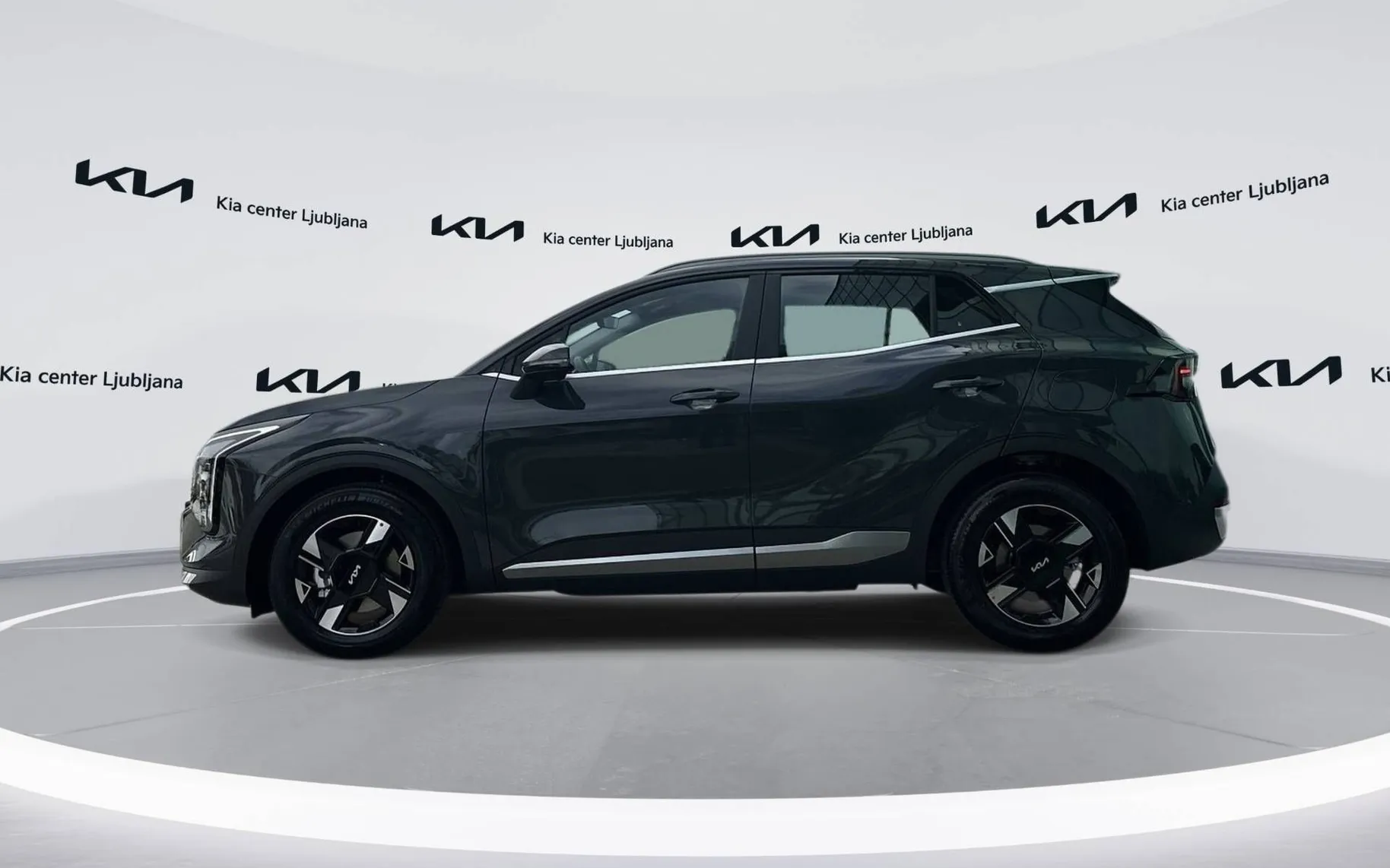 Notranja slika - KIA Sportage - 1.6 T-GDI LX Fresh ISG DCT - 8