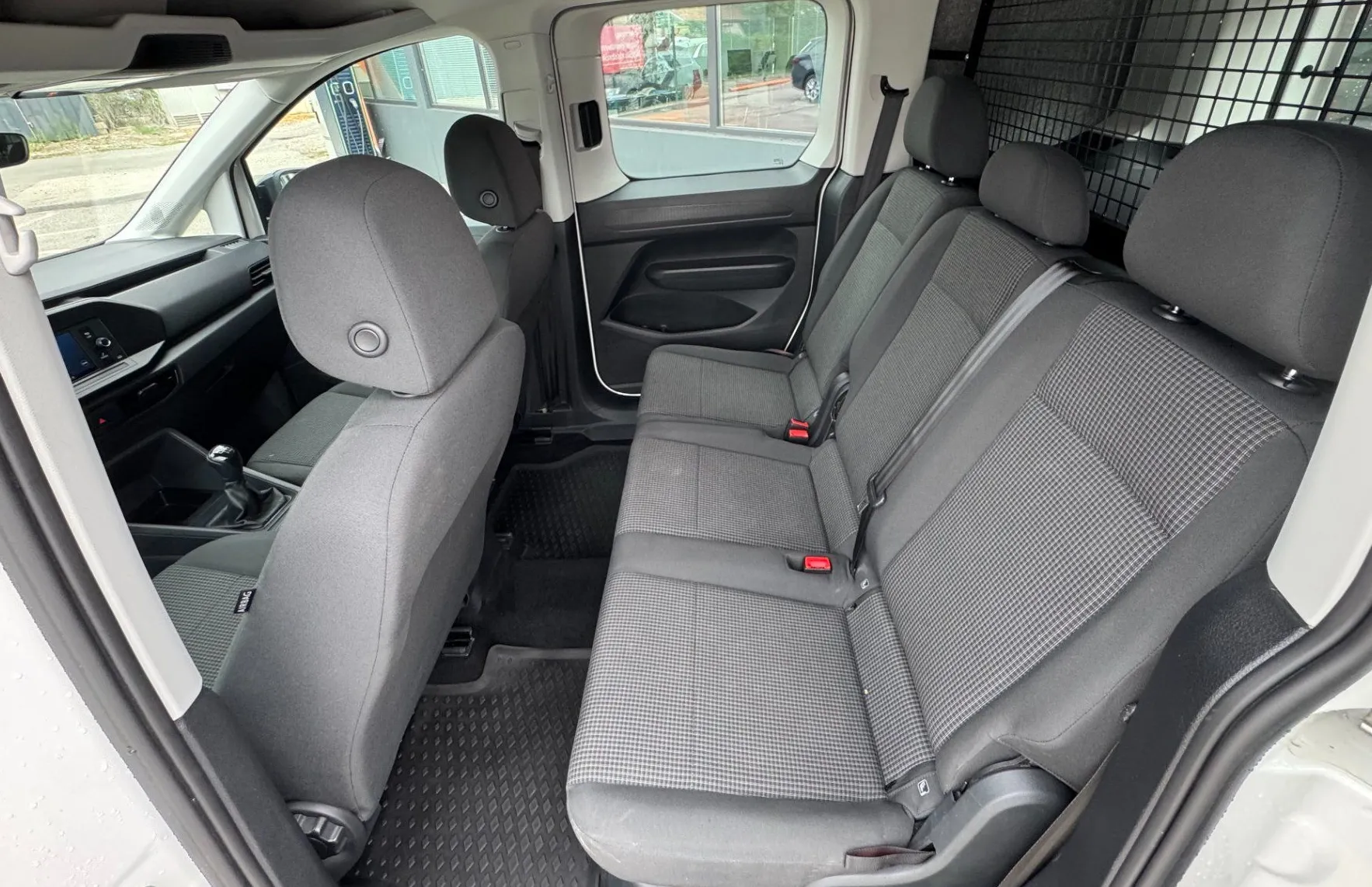 Zunanja slika - Volkswagen Caddy - 2.0 TDI Life N1 - 8