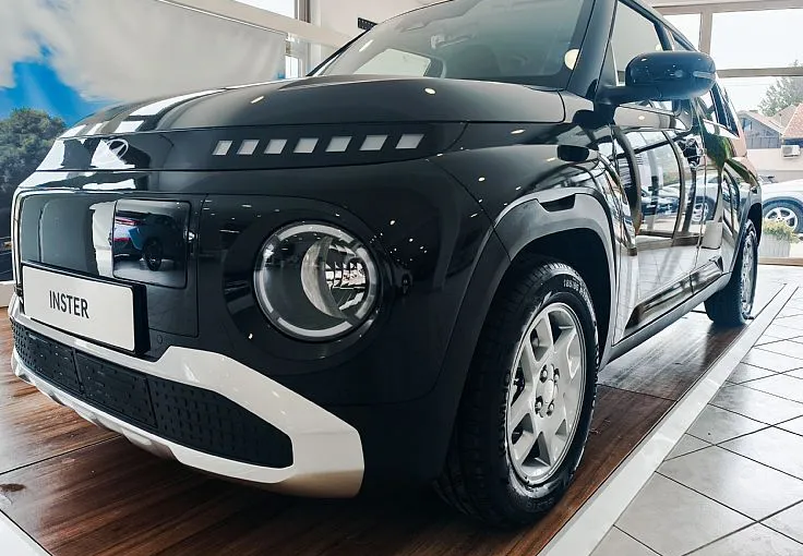 Zunanja slika - Hyundai Inster - 42 KWH STYLE-AKT.TEMP-APPLE-DAB-KAMERA-VIDEO - 1