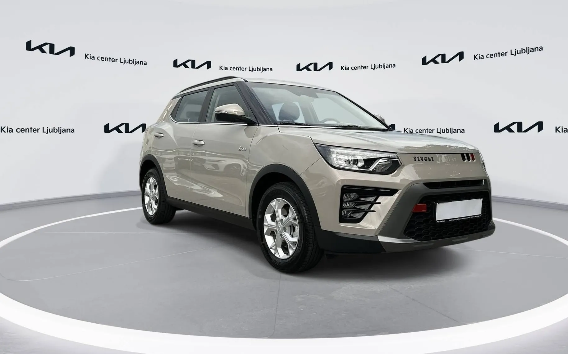 Zunanja slika - SsangYong Tivoli - 1.5 T-GDi Fresh 2WD M T... - 3