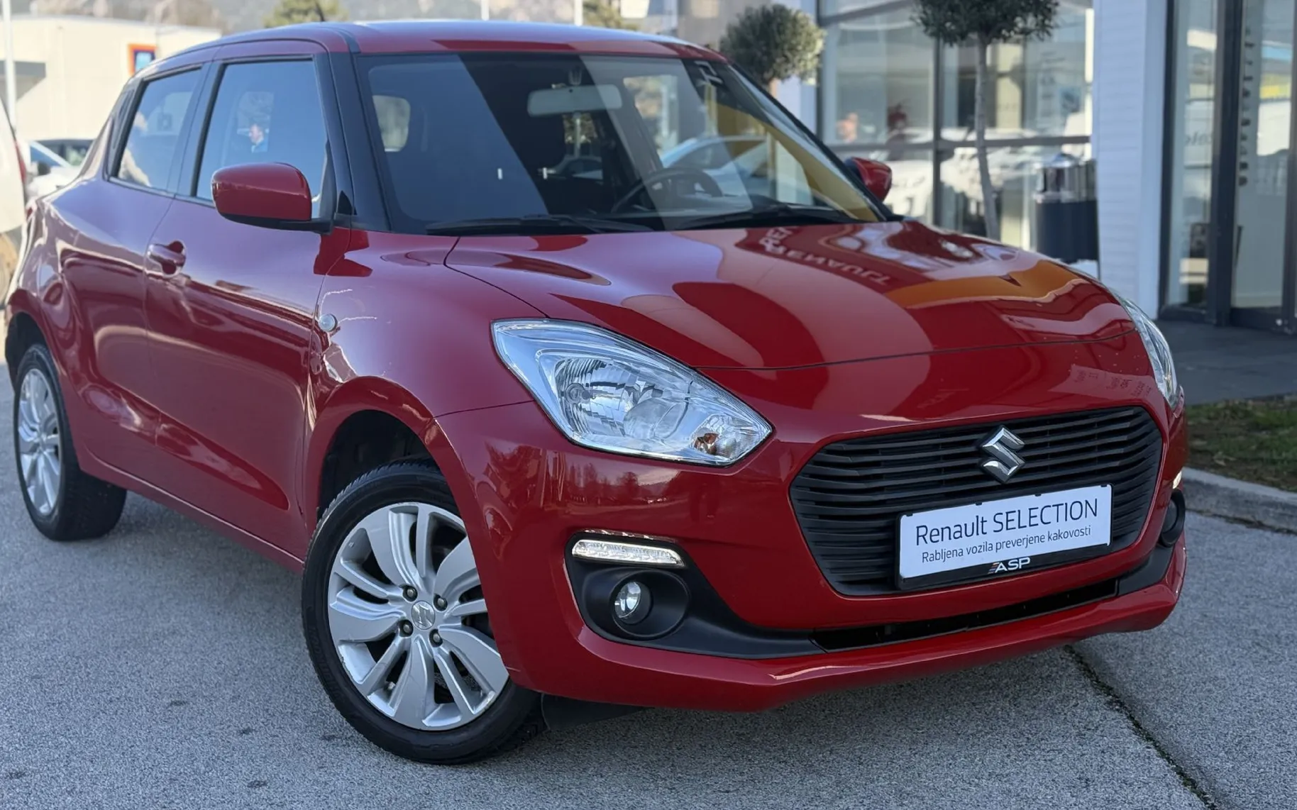 Zunanja slika - Suzuki Swift - 1.2 VVT ALLGRIP PREMIUM - 1