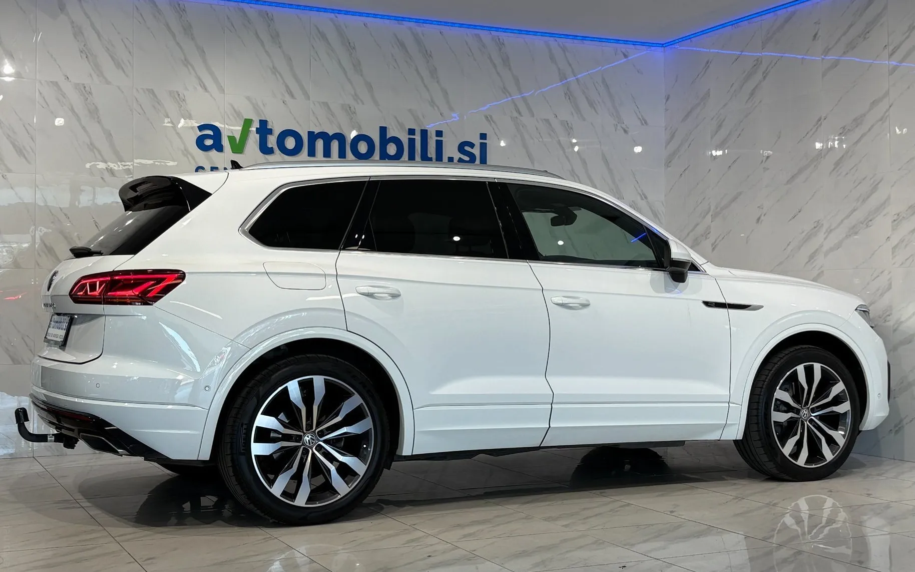 Zunanja slika - Volkswagen Touareg - V6 TDI R-Line 4M|Pano|Zračno|Kamera|SoftC|Hlaj|R.. - 5