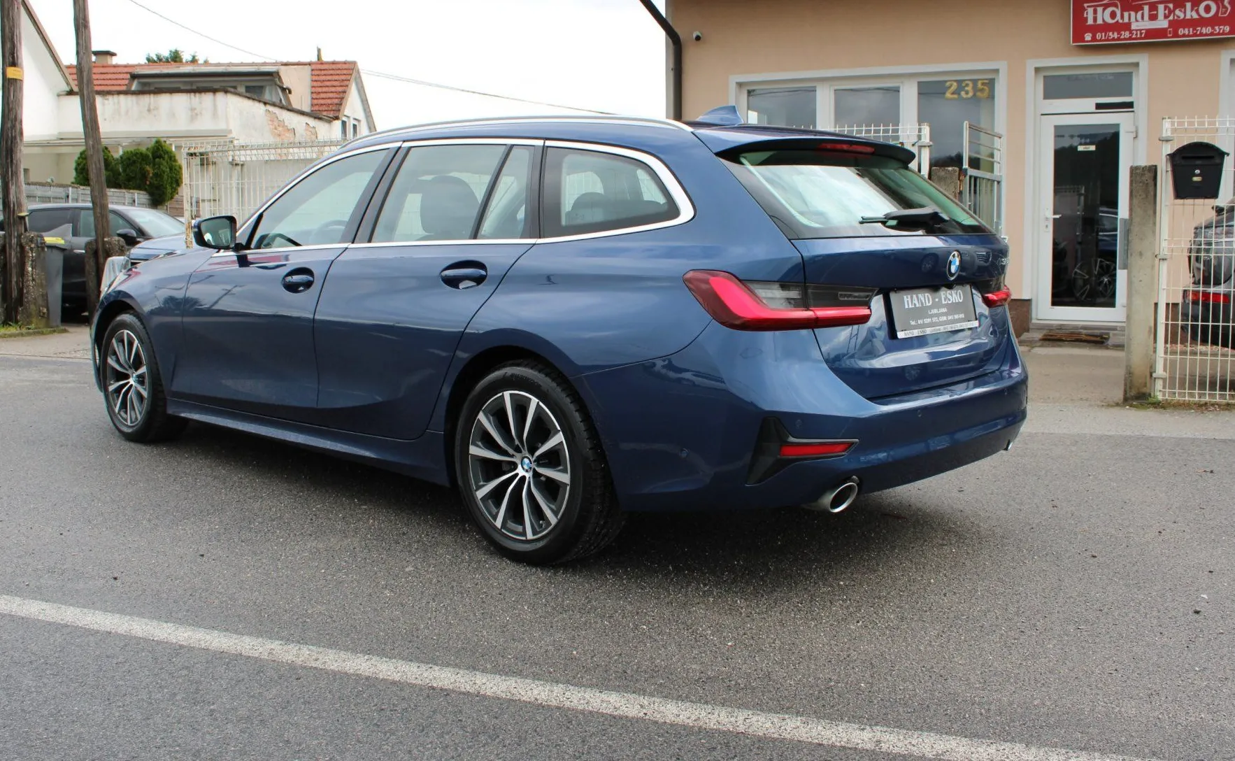 Zunanja slika - BMW Serija 3 - Touring: 320d Touring Avt.-LED-KAMERA-VIRTUAL-NAVI-PDC - 9