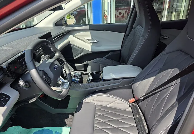 Zunanja slika - Ford Explorer - EV elektromotor 77 kWh 210 kW samodejni Pre - 9