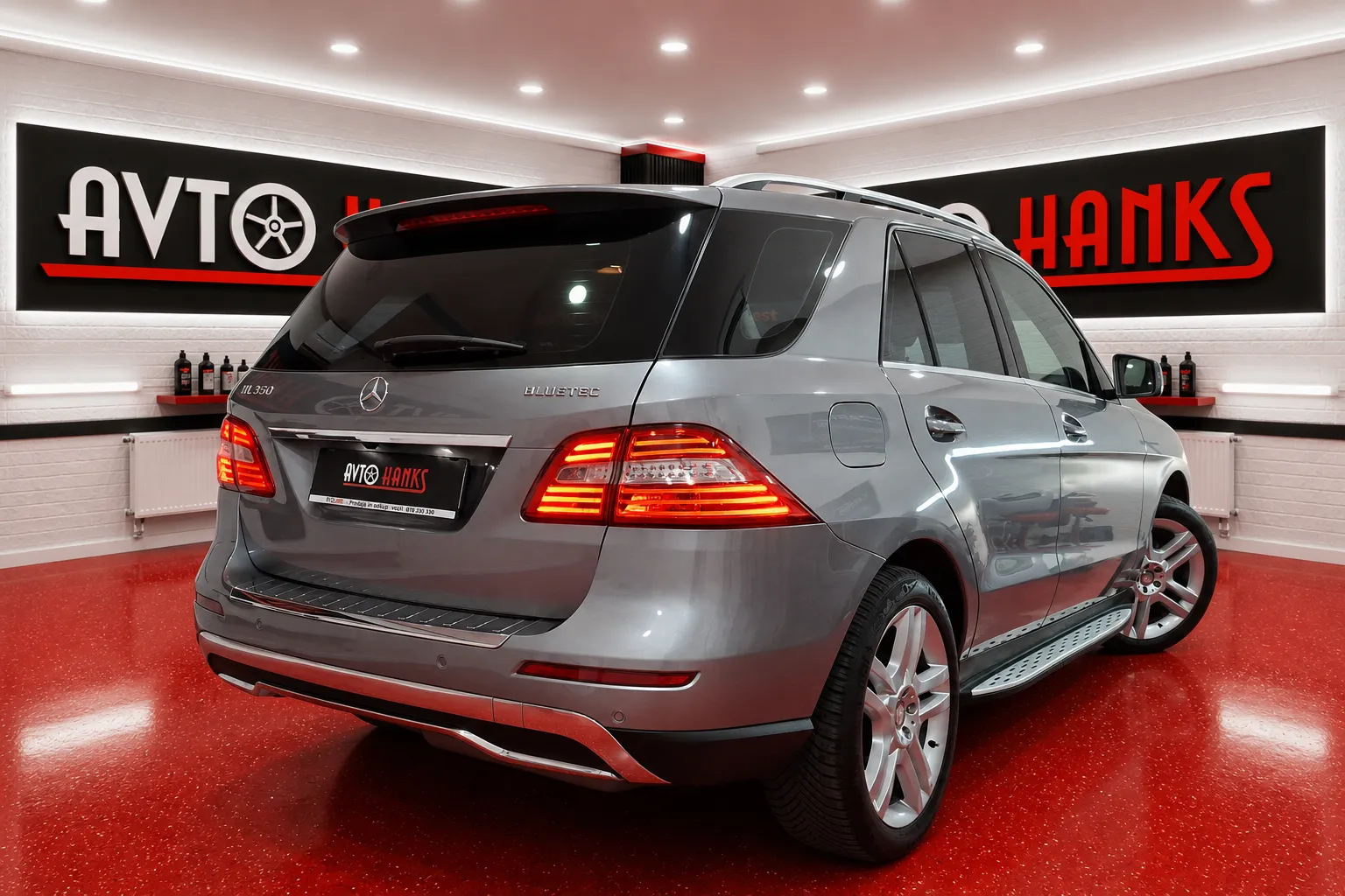 Notranja slika - Mercedes-Benz ML-Razred - ML 350 BlueTEC 4MATIC-SPORT.1.LASNIK.DO 7 LET... - 8