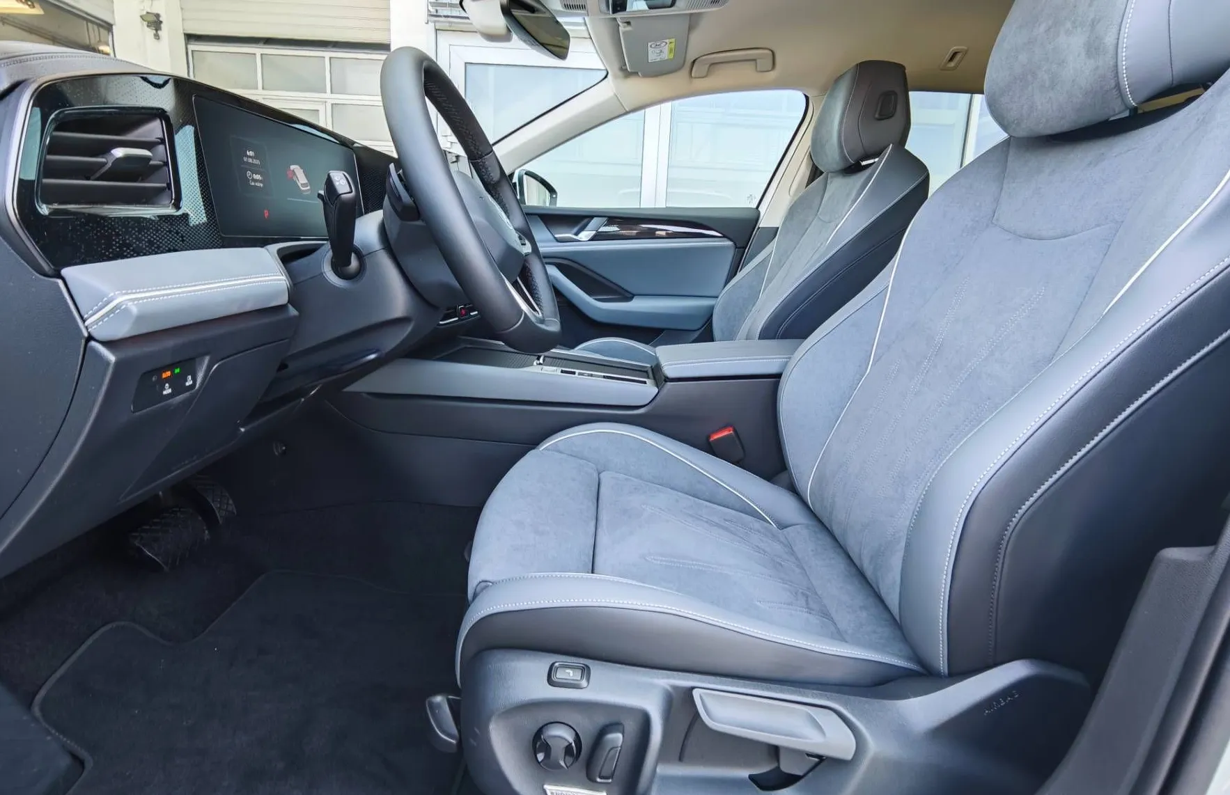 Zunanja slika - Volkswagen Passat - Variant 1.5 TSI eHybrid Business DSG 150kW... - 7