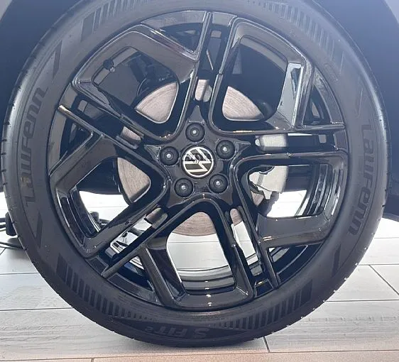 Zunanja slika - Volkswagen Taigo - R-Line 4JOY 1.5 TSI DSG - 12