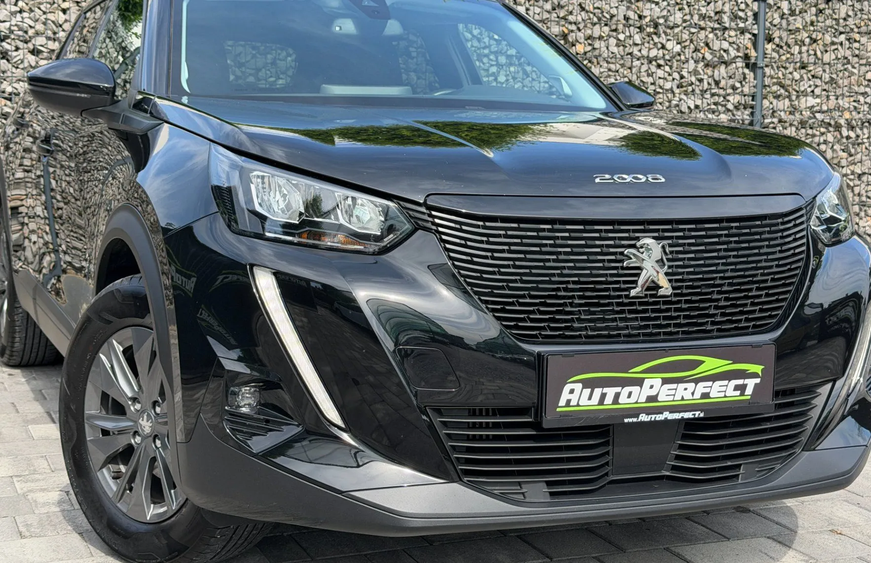 Zunanja slika - Peugeot 2008 - 1.2 |130HP|Active Pack|SLO|1.LAST| - 1