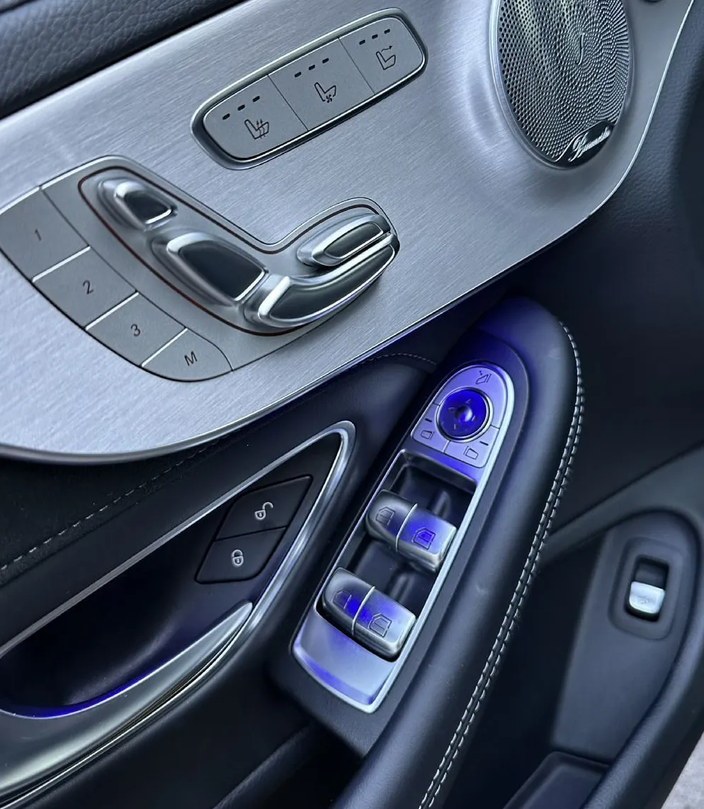 Zunanja slika - Mercedes-Benz C-Razred - Mercedes-AMG C63-HUD-VENTILACIJA-MULTI.LED-KEYLESS - 15