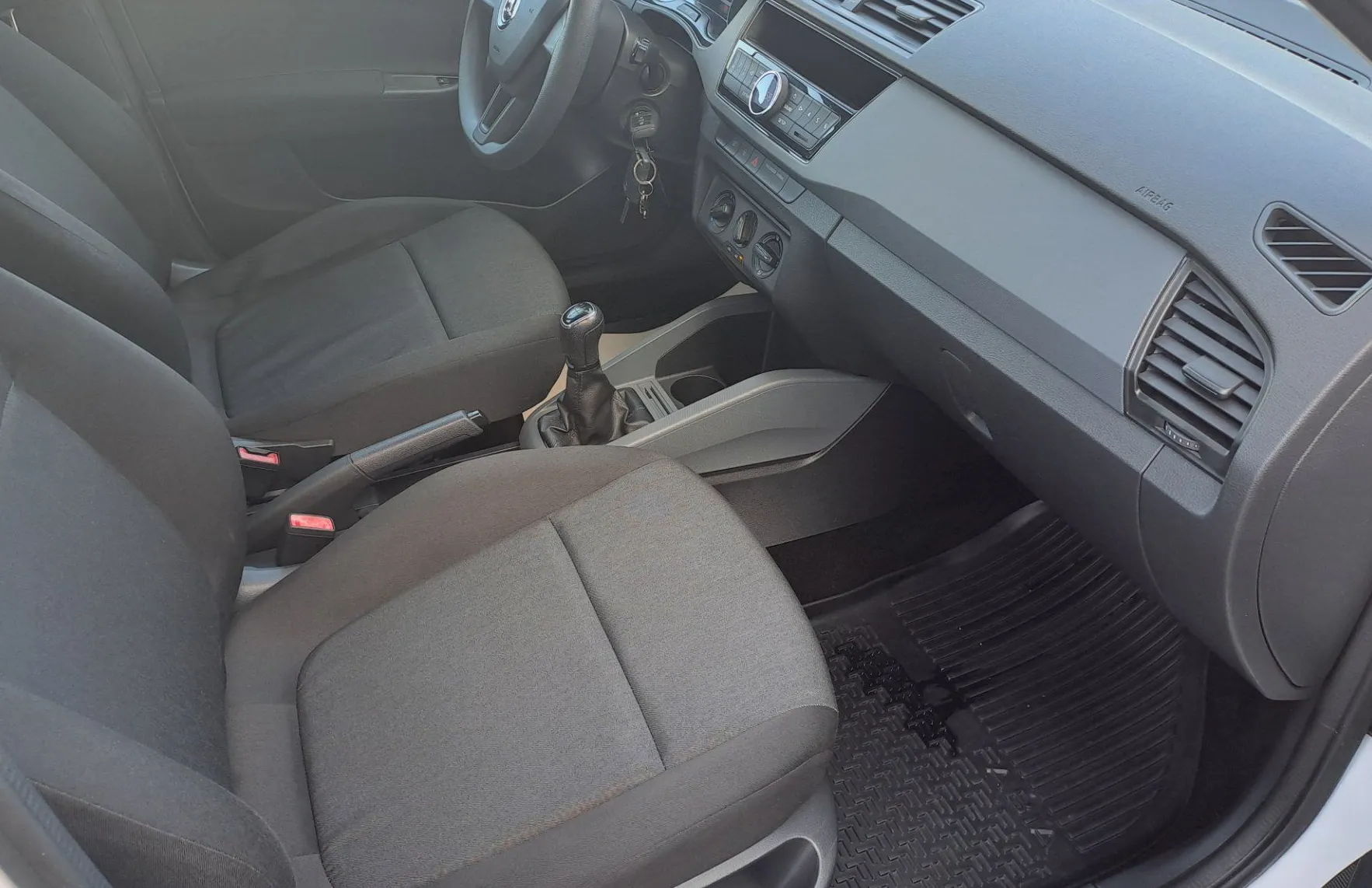 Zunanja slika - Škoda Fabia - 1.2 TSI Active - 6