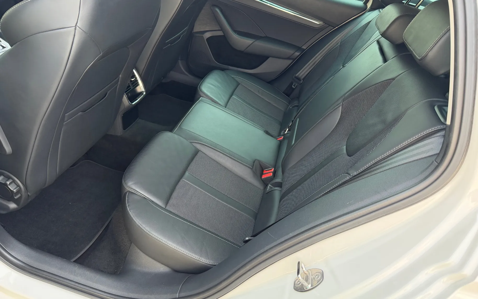 Zunanja slika - Škoda Octavia - 2.0TDI Style DSG 150PS MATRIX ACC PRIKLOP ALU17 - 16