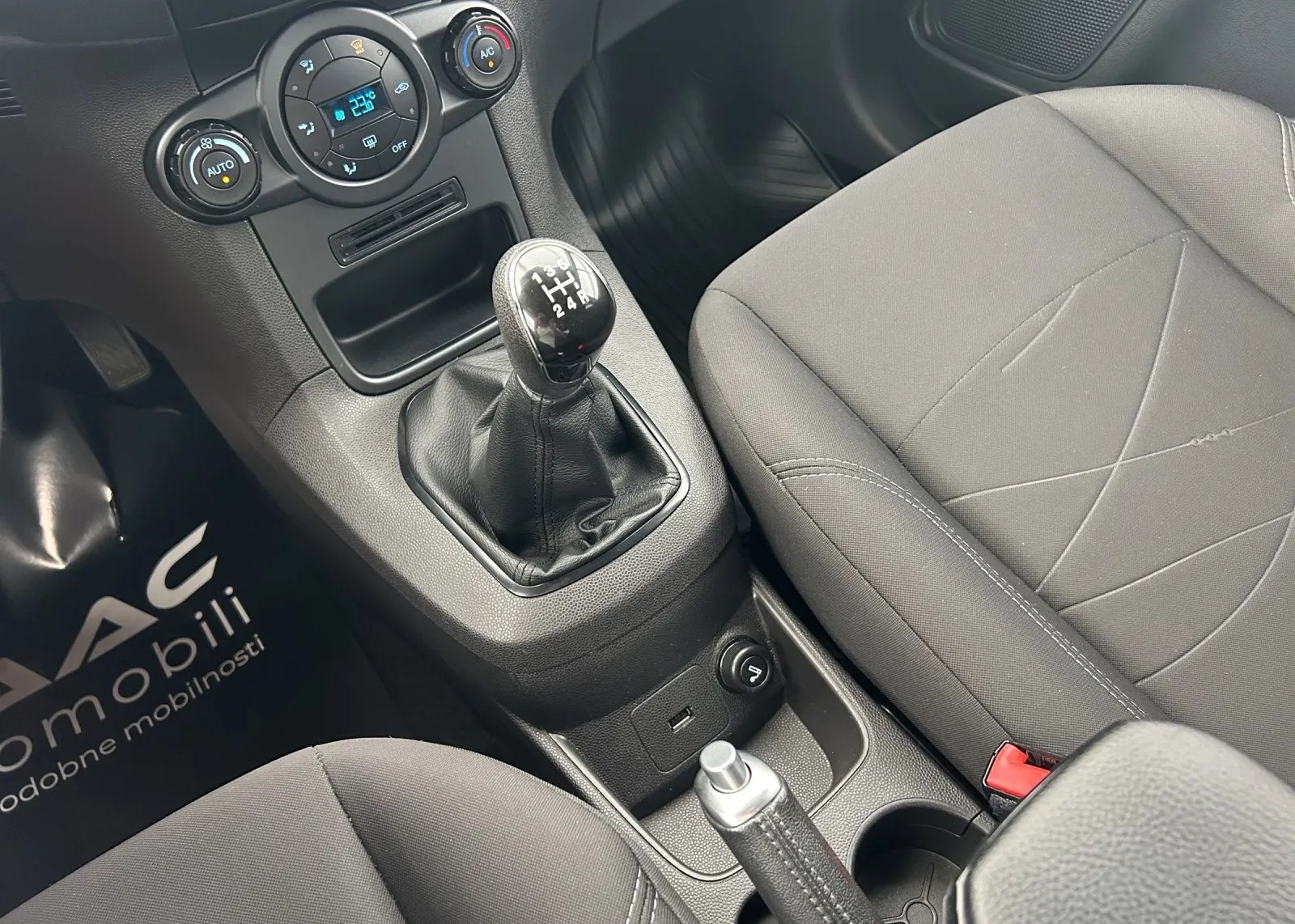 Zunanja slika - Ford Fiesta - 1,0 Ecoboost Style - 15