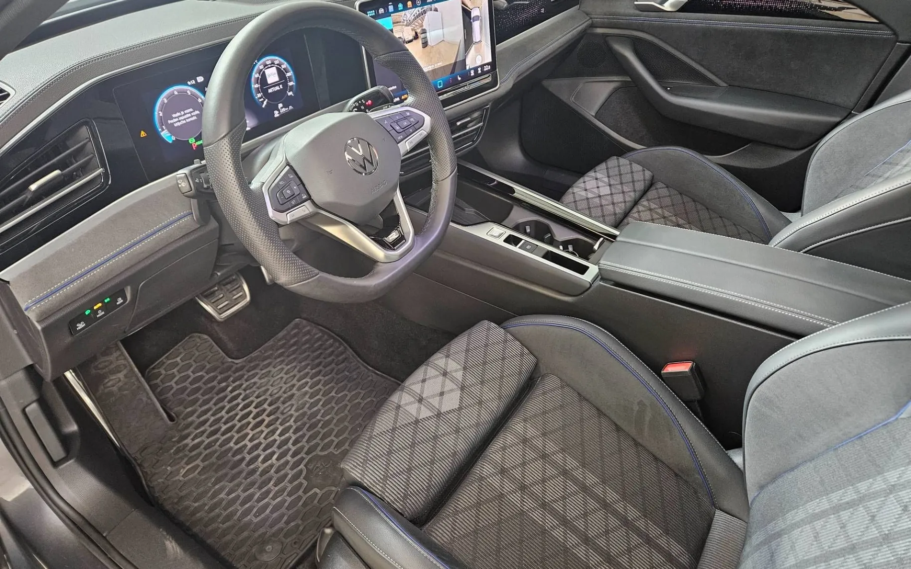 Notranja slika - Volkswagen Passat Variant - 1.5 eTSI BMT 4Joy DSG - 10