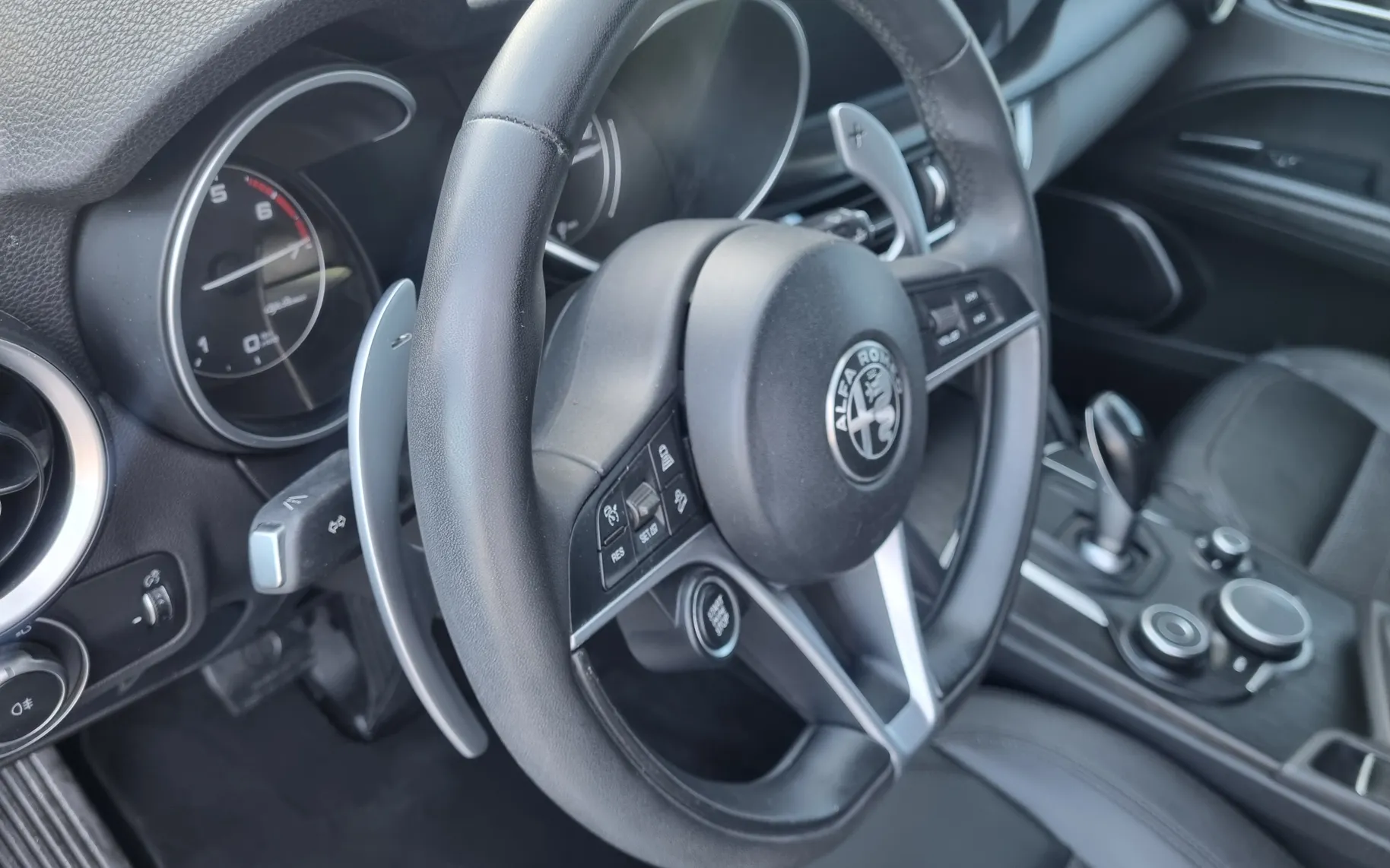Zunanja slika - Alfa Romeo Stelvio - 2.0 Turbo Q4 200 Avtomatik - OKVARA MOTORJA - 12