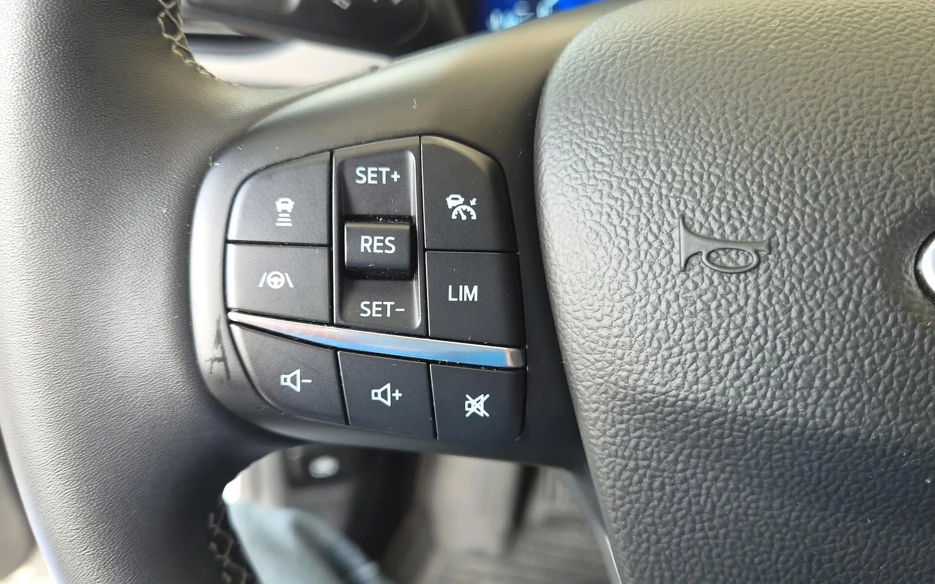 Zunanja slika - Ford Kuga - 2.5 Duratec PHEV Vignale AVT.-SLO-USNJE-HEAD-UP - 16