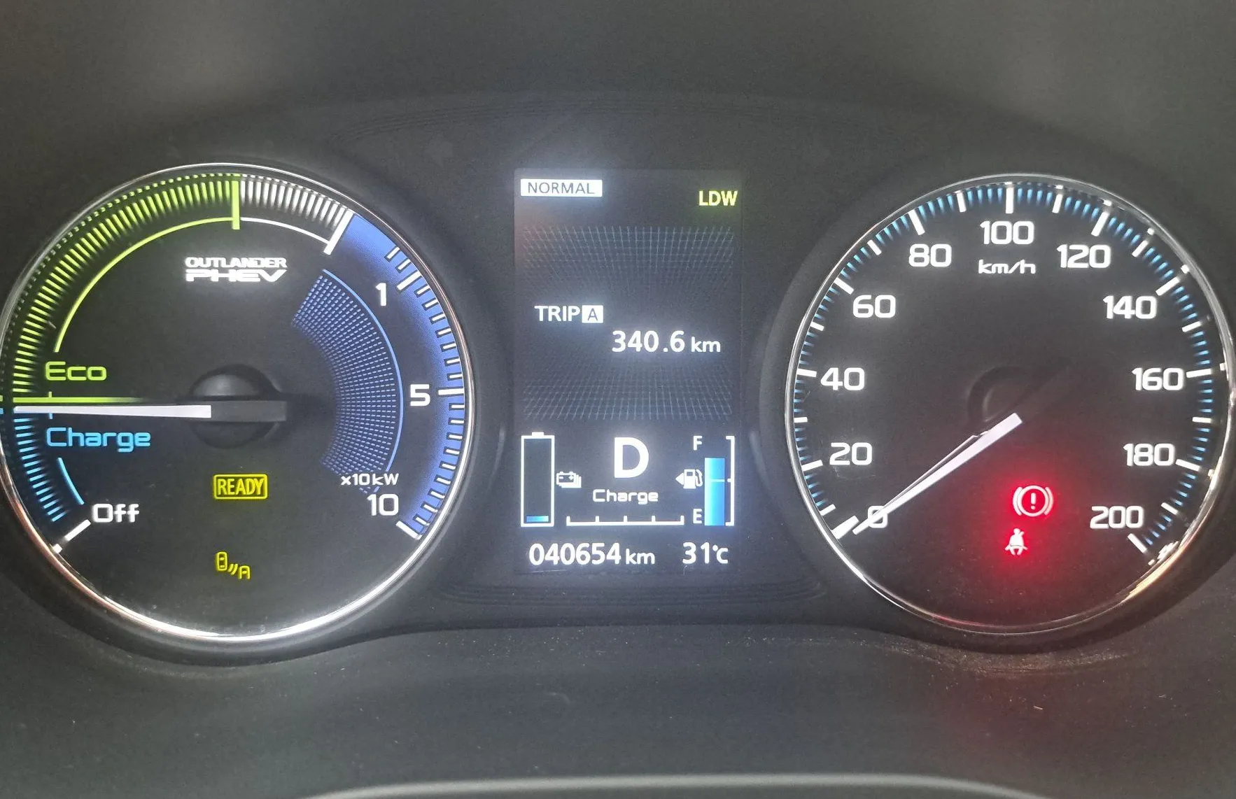 Zunanja slika - Mitsubishi Outlander - PHEV 4WD 2.4 Diamond Avt. - 17