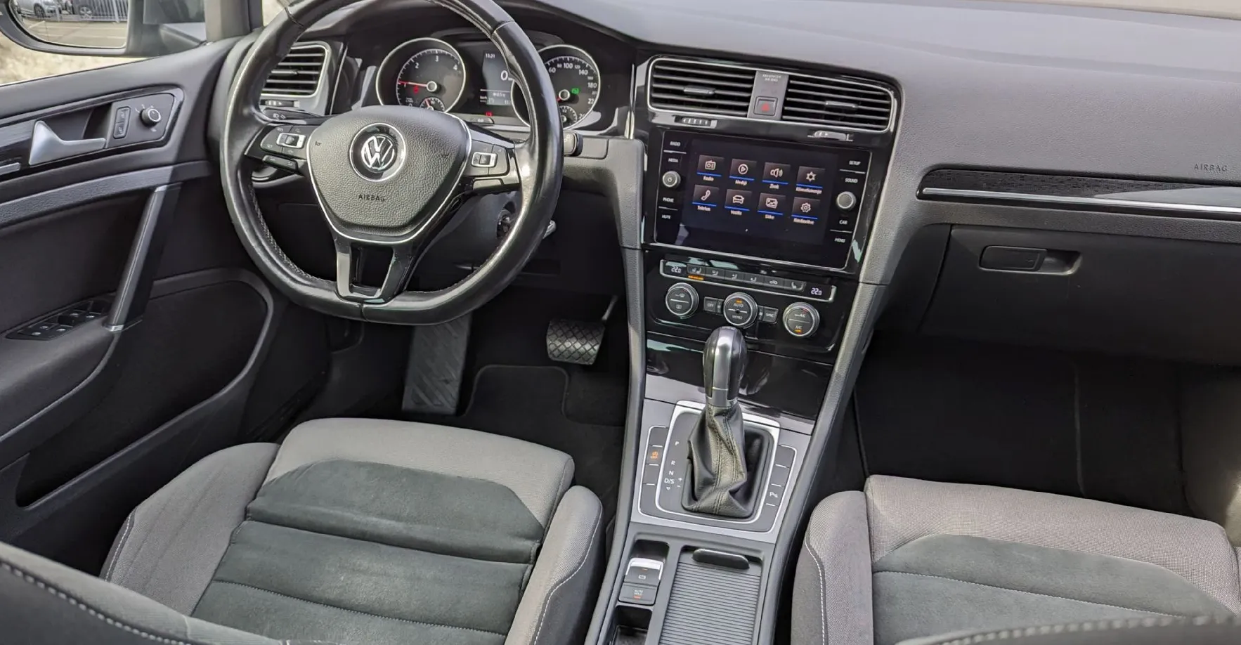 Zunanja slika - VW Golf - Variant 2.0 TDI Highline DSG. nove zimske pnevmatike - 10