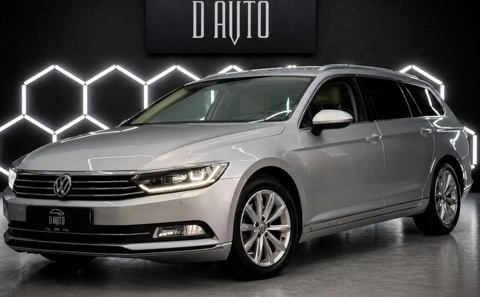 Zunanja slika - Volkswagen Passat Variant - 2.0 TDI DSG|VIRTUAL|ACC|FULL LED|KAMERA|V.NAVI| - 1
