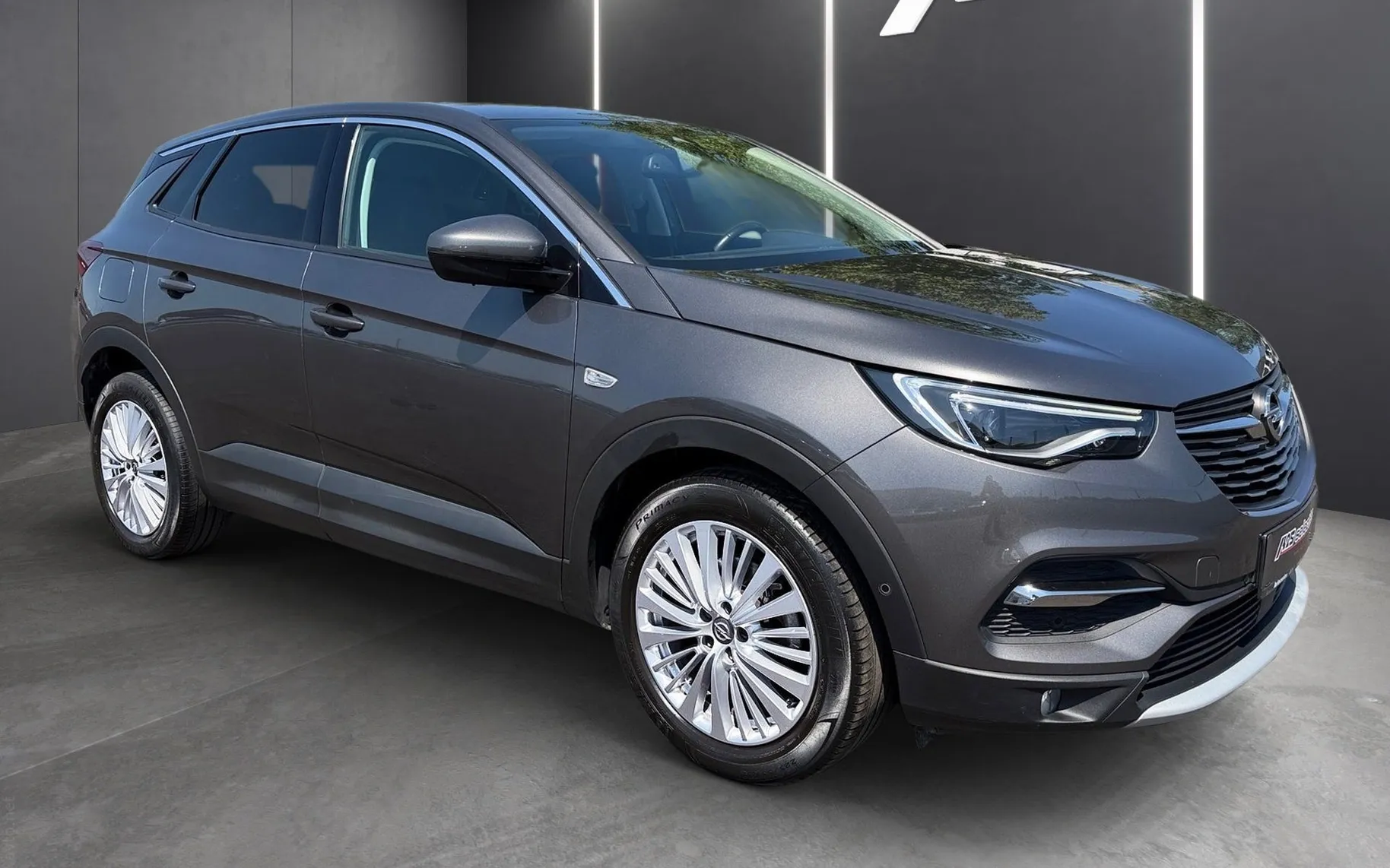 Zunanja slika - Opel Crossland X - 1.2 Turbo Innovation-SLO-1. lastnik-LED-Vl. klju.. - 2