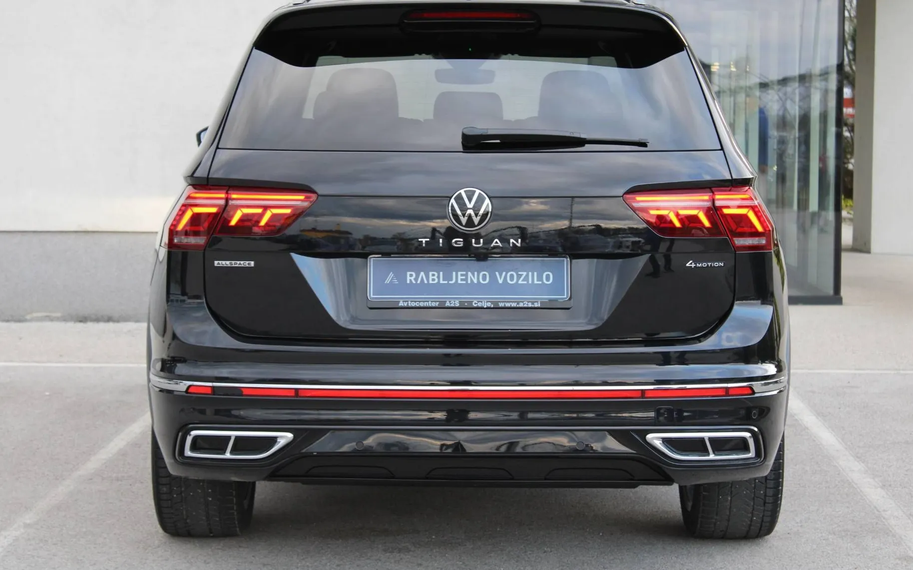 Zunanja slika - VW Tiguan Allspace - 2.0 TDI 4MOTION R-LINE 7SED SIDE AST ACC KAM AMB. - 7