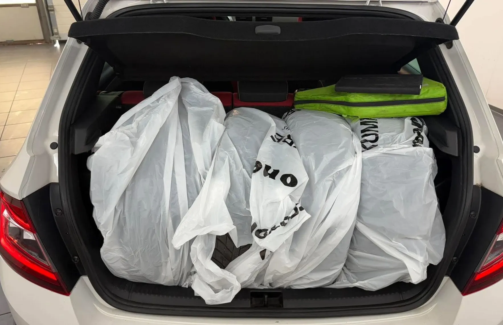 Zunanja slika - Škoda Fabia - 1.0 Tsi Monte Carlo+4xAlu.Slo.1.Lastnik - 12