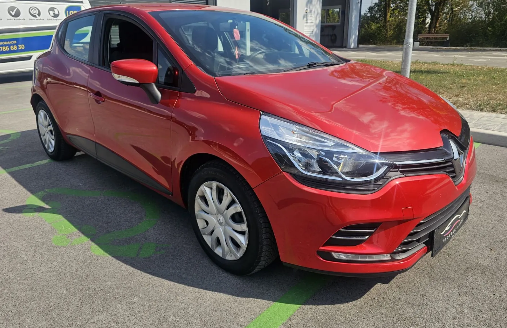 Zunanja slika - Renault Clio - dCi 75 Energy Limited SLO poreklo - 3