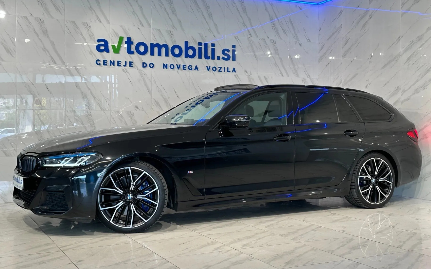 Zunanja slika - BMW serija 5 Touring: - 540d |xD|M|Laser|Pano|360K|HUD|Hlaj|Harman|Memory. - 2