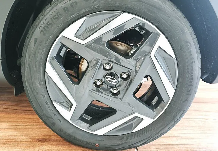 Zunanja slika - Hyundai Bayon - 1.0T-GDI PREMIUM AVT-WINTER-DAB-LED-REZ.K-VIDEO - 6