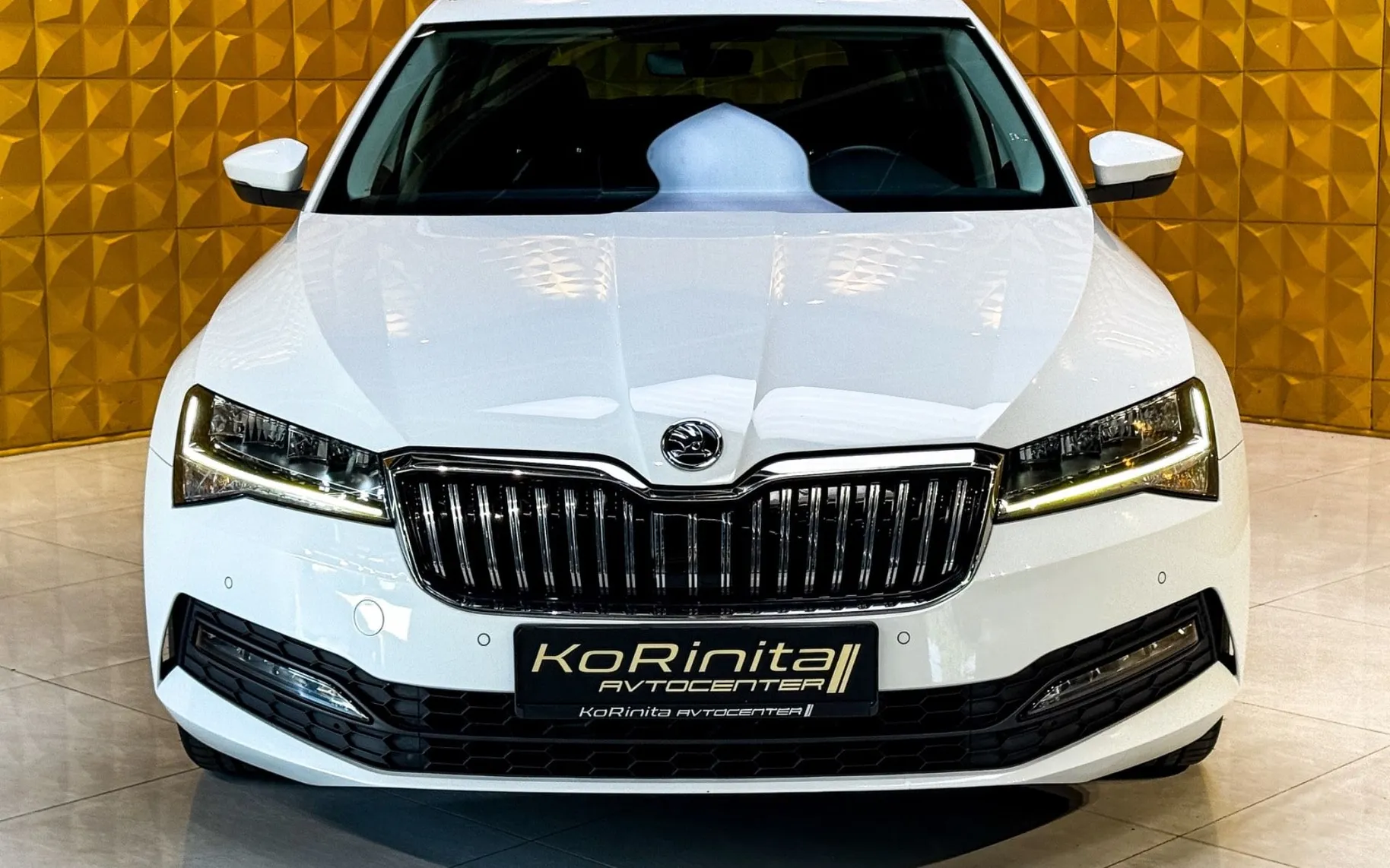 Zunanja slika - Škoda Superb - 2.0 TDI AUT. FACELIFT-KAMERA-NAVI-RADAR TEMP - 4