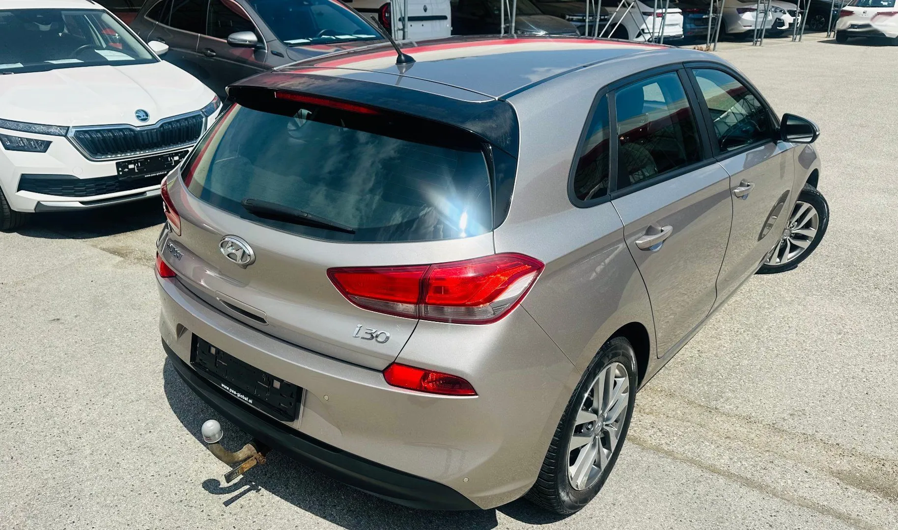 Zunanja slika - Hyundai i30 - 1.4 MPI 74 KW.SLOVENSKI.SAMO 86.000 KM.BENCIN - 10