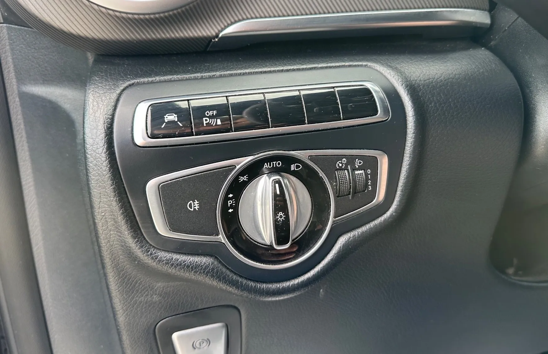 Zunanja slika - Mercedes-Benz V-Razred - V 250d AVANTGARDE DOLGI LINE ASSIST NAVI PDC KAM - 17