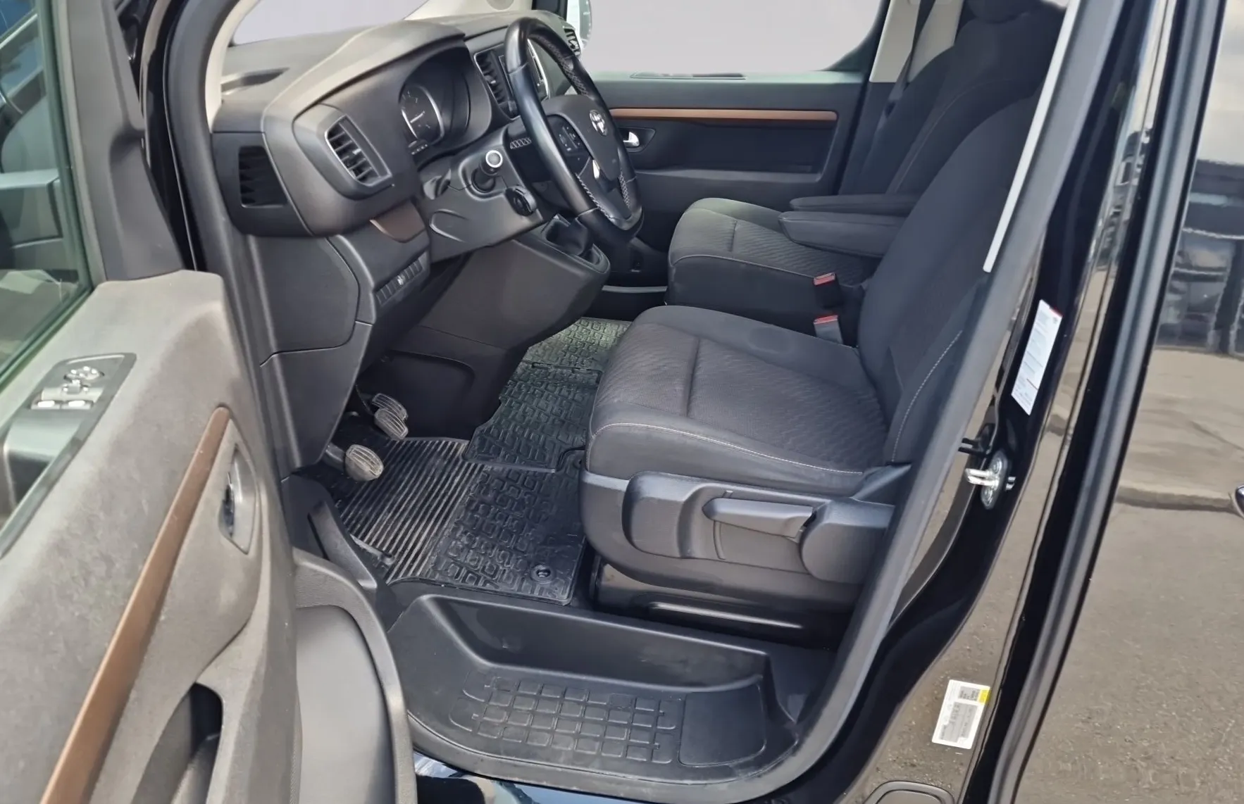 Zunanja slika - Toyota Proace - Verso 1.5 D-4D Combi - 7