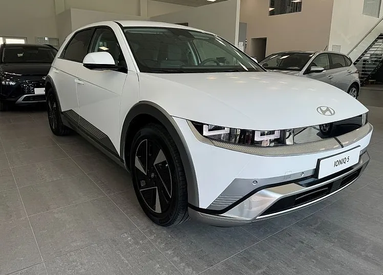 Zunanja slika - Hyundai Ioniq 5 - 168kW FL PREMIUM 84kWh Toplotna črpalka El. kljuke - 2
