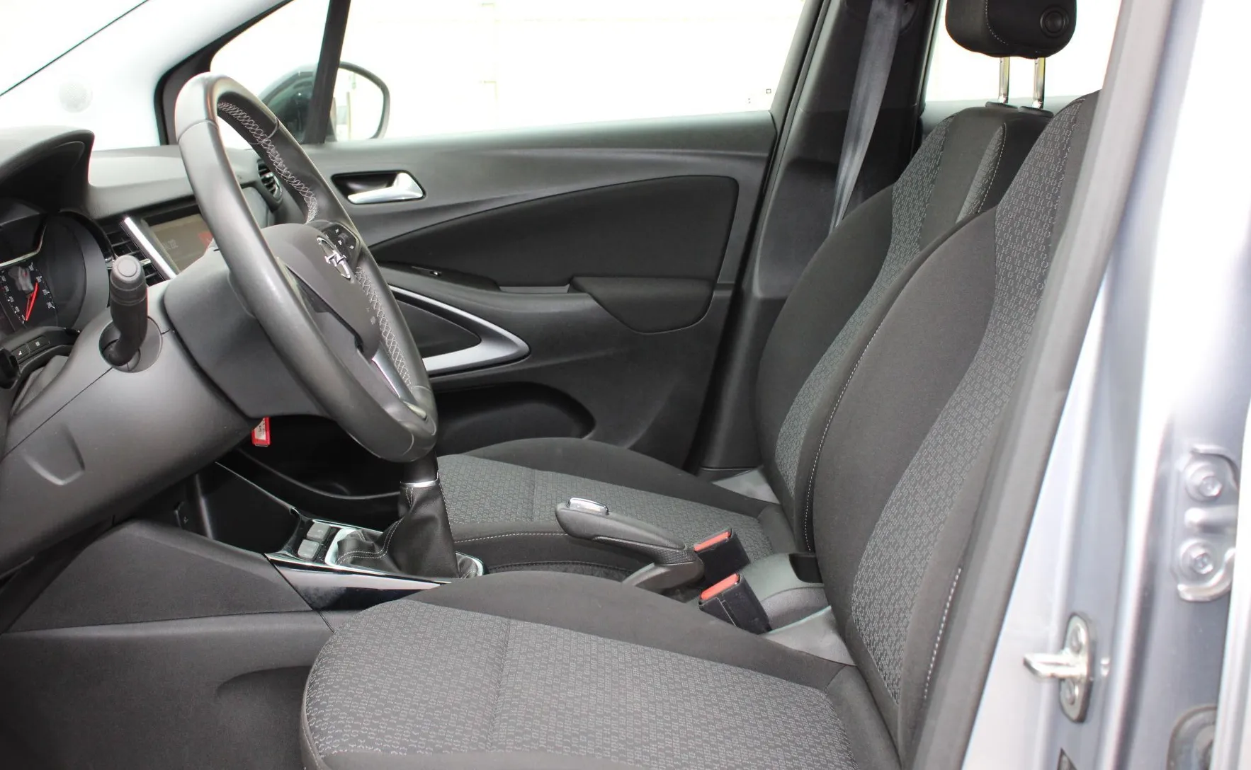 Zunanja slika - Opel Crossland - 1.2 61KW EDITION-LED ŽAROMETI-PDC-37.000 KM - 12
