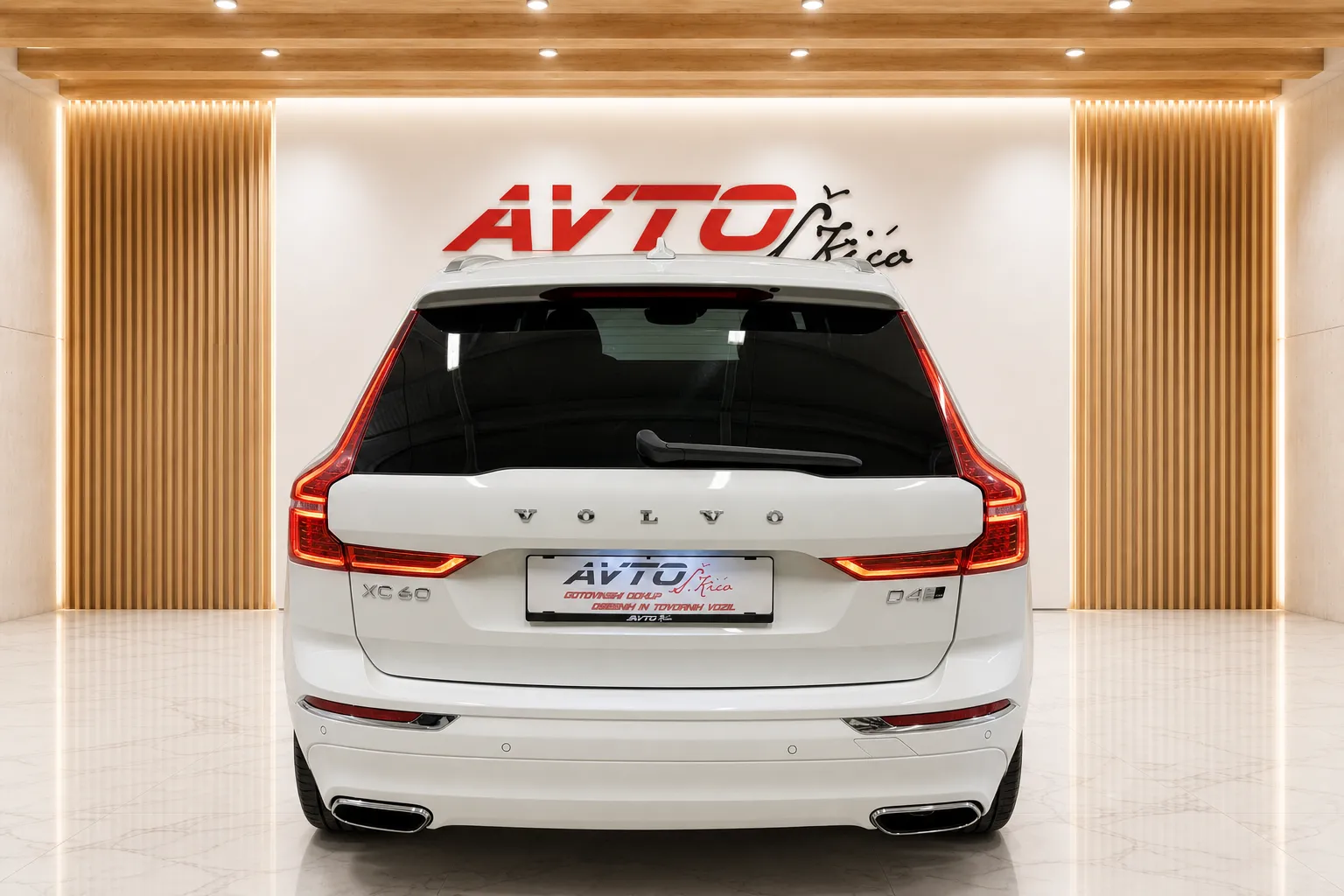 Notranja slika - Volvo XC60 - D4 4X4-INSCRIPTION-VIRTUAL-PANORAMA-KAMERA-HEAD UP - 8