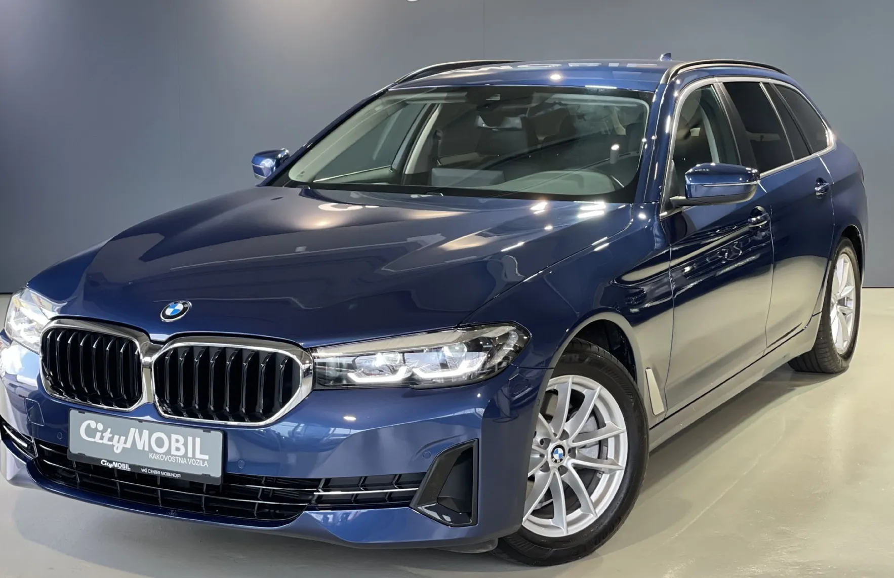 Zunanja slika - BMW Serija 5 - Touring: 1.LASTNIK-BUSINESS-RADAR-NAVI-MEMORY-USNJE - 1