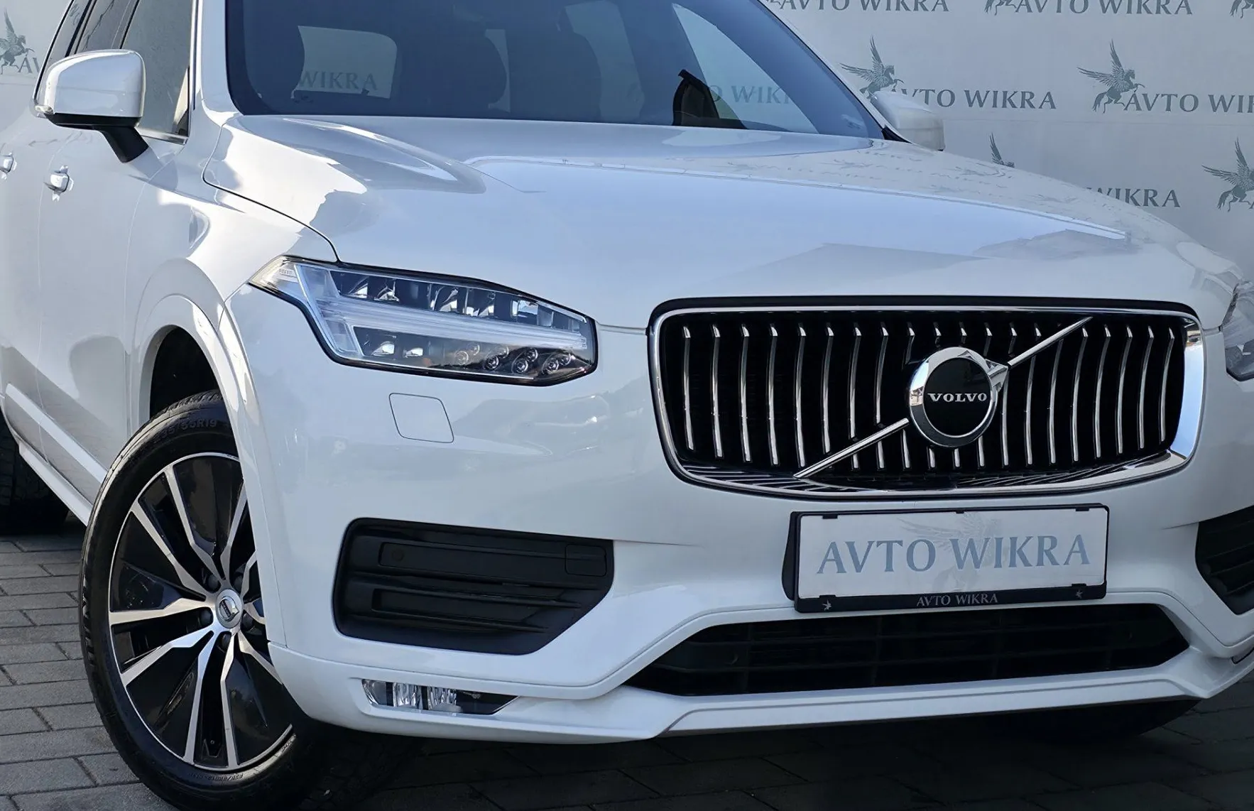 Zunanja slika - Volvo XC90 - B5D AWD Momentum Pro FULLED•ACC•BLIS•KEYLES•KAMERA - 1