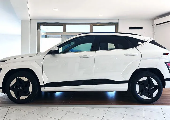Zunanja slika - Hyundai Kona - BEV 48KWH PREMIUM-KAMERA-DAB-LED-TOPL.Č-AMBI-VIDEO - 3