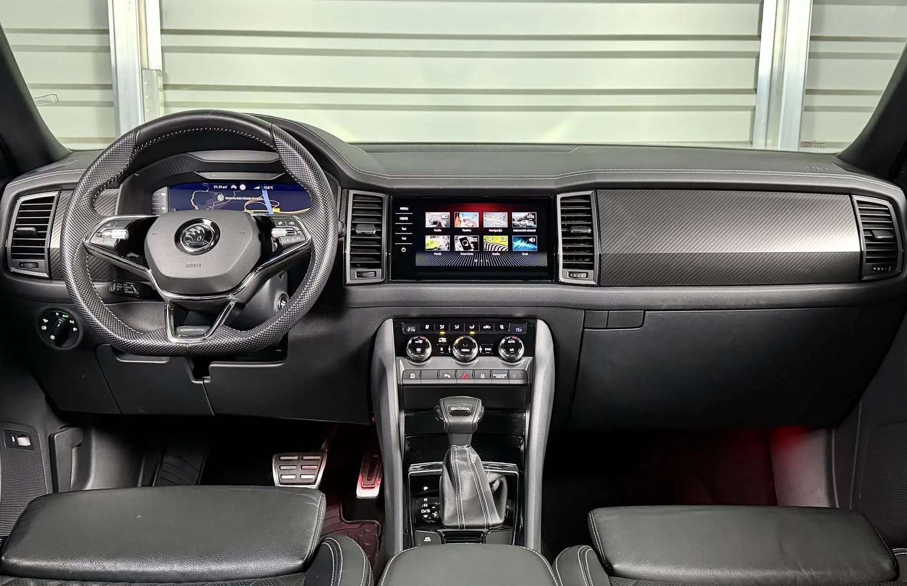 Zunanja slika - Škoda Kodiaq - 2.0 TDI SPORTLINE DSG - PANO - HLAJ GRET SED. - 8
