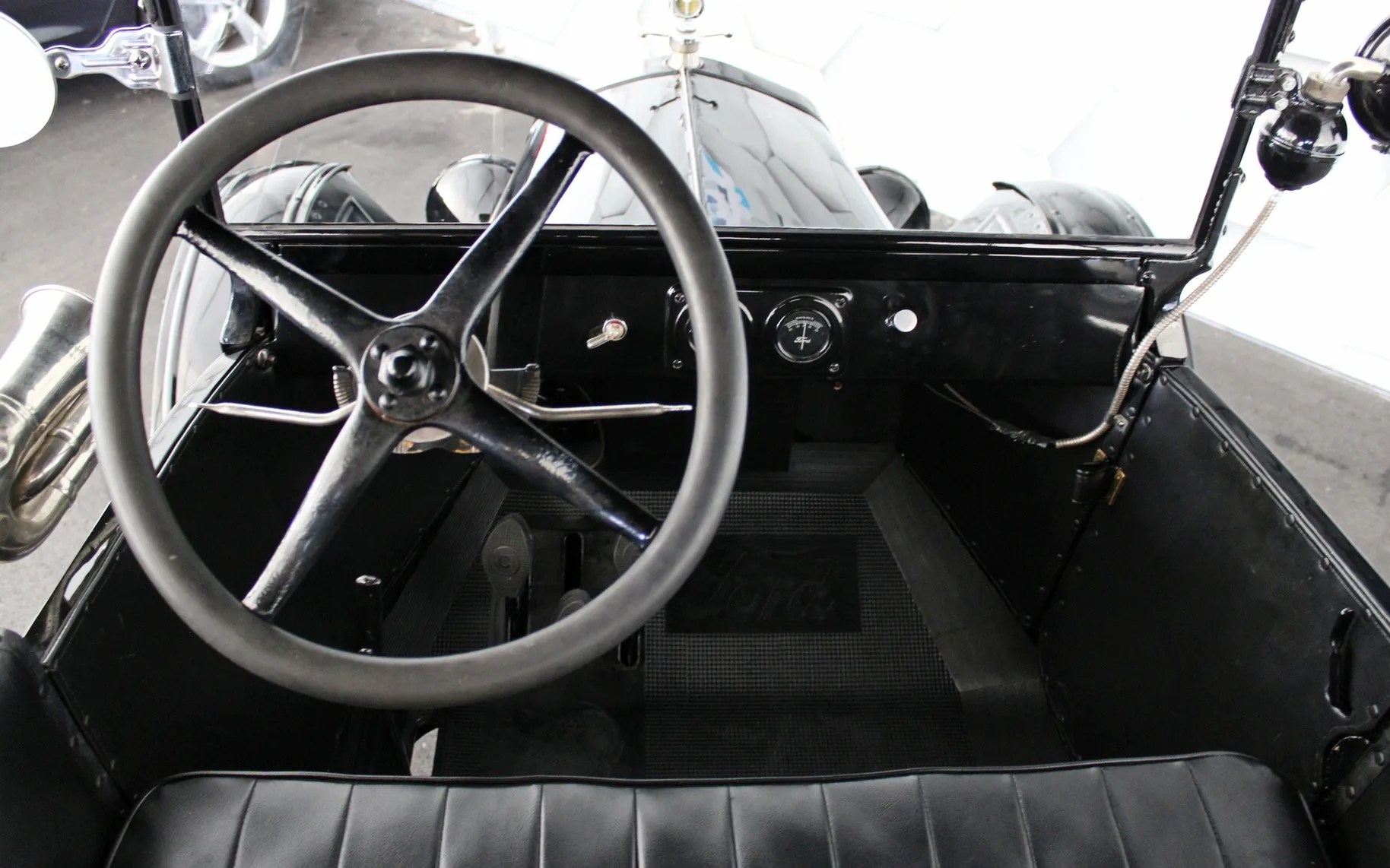 Zunanja slika - Ford Model T - Ford  convertible - 7