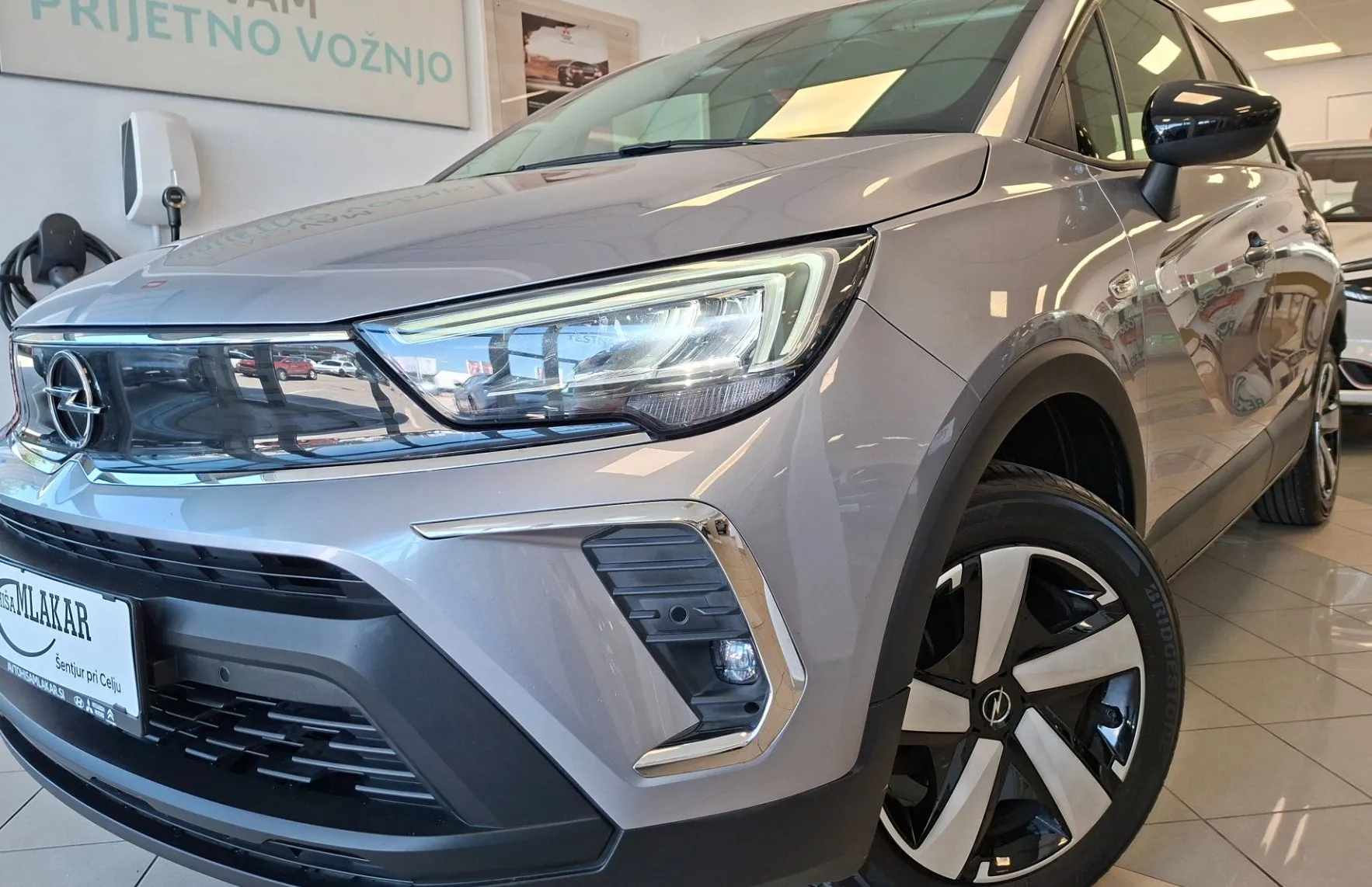 Zunanja slika - Opel Crossland - 1.2 Turbo Elegance-1.LAST-SLO-FULL LED-KAMERA-PDC- - 2