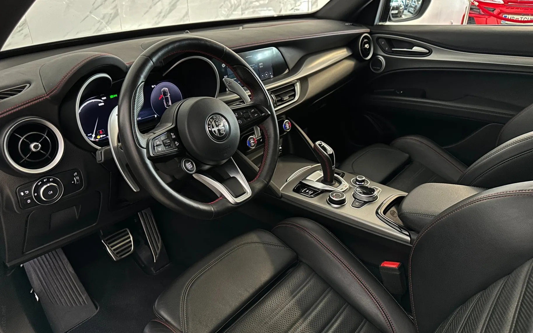 Notranja slika - Alfa Romeo Stelvio - Q4 2.0 Turbo 280 Competizione |Pano|Harman|ACC|S.. - 8